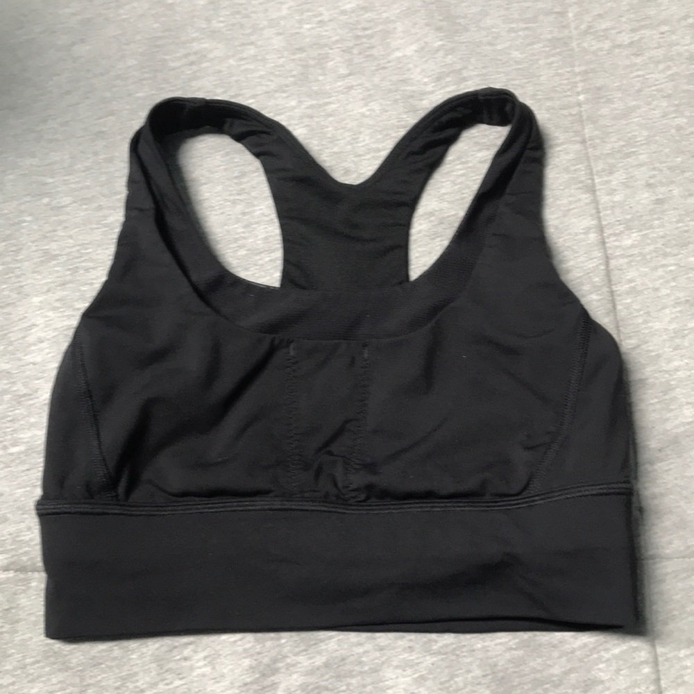 LULU LEMON sports bra!